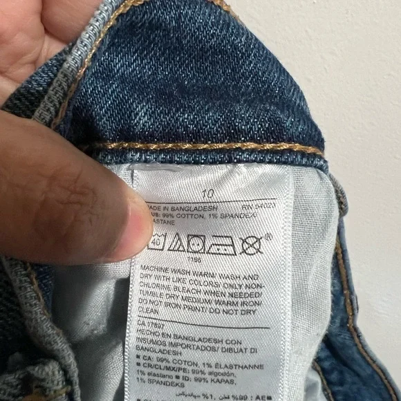 Old Navy Women's Distressed Blue Jean Shorts - Picture 5 of 5